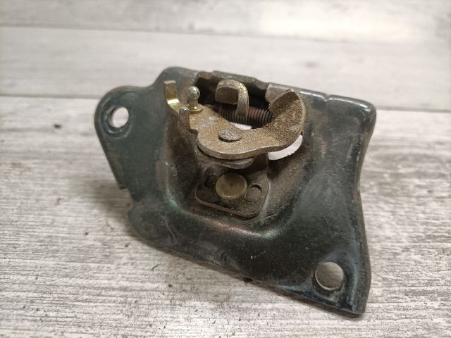 bontott FIAT BRAVA Csomagtérajtó Zárszerkezet