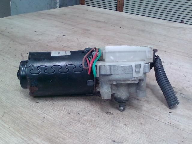 bontott FIAT BRAVA Első Ablaktörlő Motor