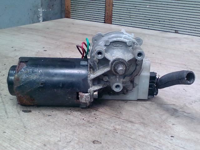 bontott FIAT BRAVA Első Ablaktörlő Motor