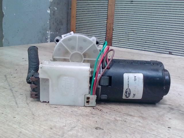 bontott FIAT BRAVA Első Ablaktörlő Motor