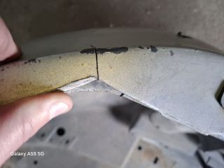 bontott FIAT BRAVA Első Lökhárító (Üresen)