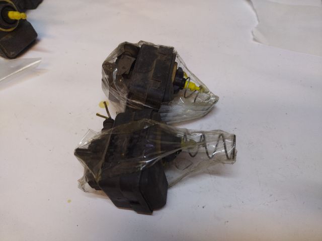 bontott FIAT BRAVA Fényszórómagasság Állító Motor (Pozíciófüggetlen)