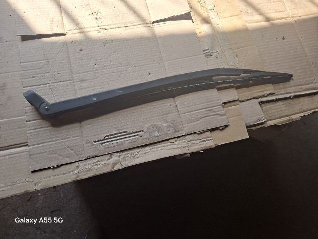 bontott FIAT BRAVA Hátsó Ablaktörlő Kar