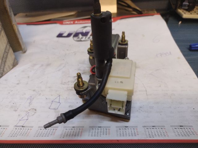 bontott FIAT BRAVA Hátsó Ablaktörlő Motor