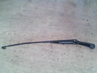 bontott FIAT BRAVA Jobb első Ablaktörlő Kar