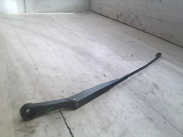 bontott FIAT BRAVA Jobb első Ablaktörlő Kar