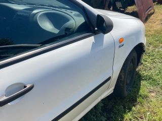 bontott FIAT BRAVA Jobb első Ablakvezető Gumi