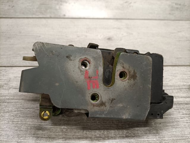 bontott FIAT BRAVA Jobb első Ajtózár