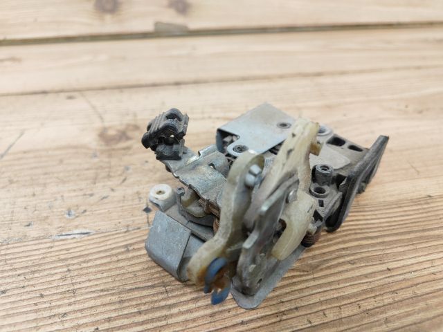 bontott FIAT BRAVA Jobb első Ajtózár