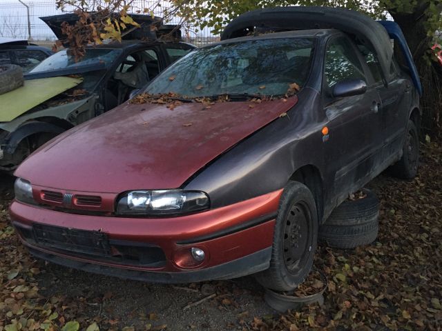 bontott FIAT BRAVA Jobb első Gumikéder