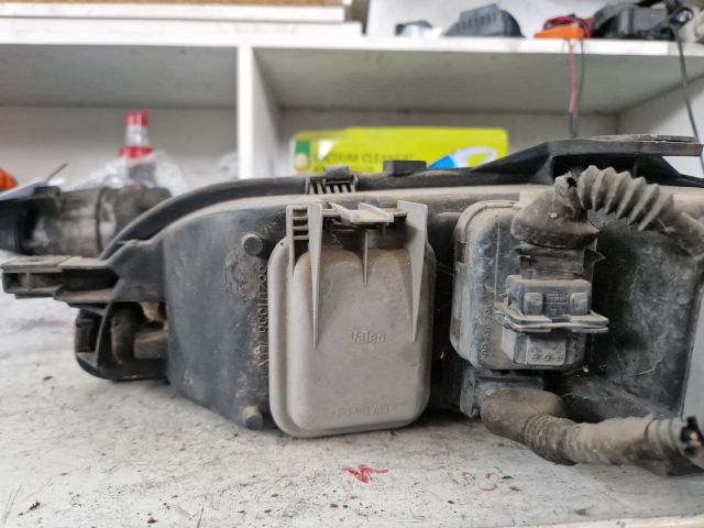 bontott FIAT BRAVA Jobb Fényszóró