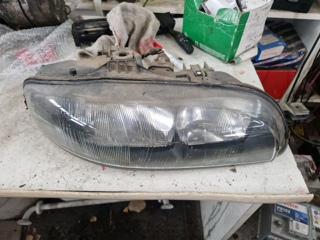 bontott FIAT BRAVA Jobb Fényszóró