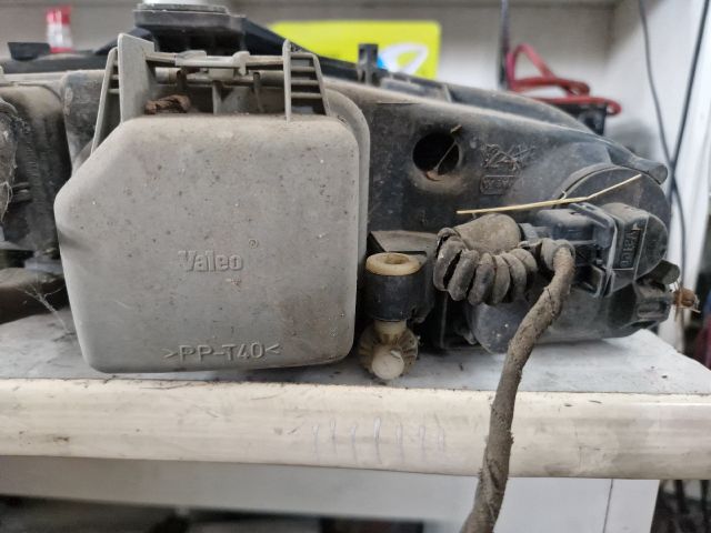 bontott FIAT BRAVA Jobb Fényszóró