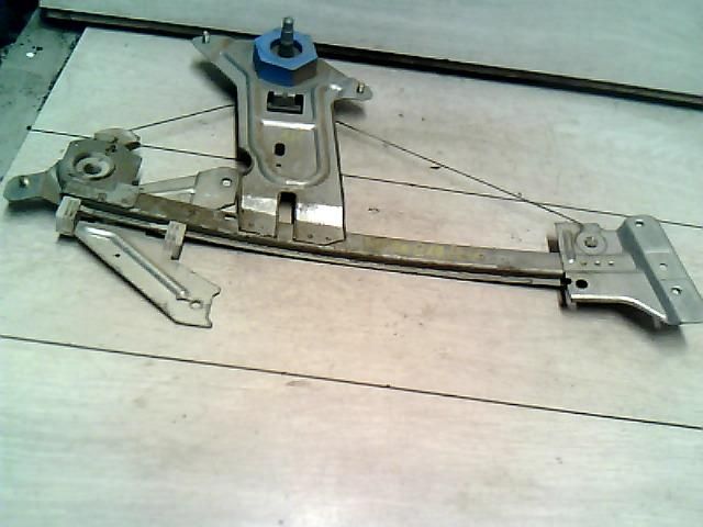 bontott FIAT BRAVA Jobb hátsó Ablakemelő Szerkezet (Mechanikus)