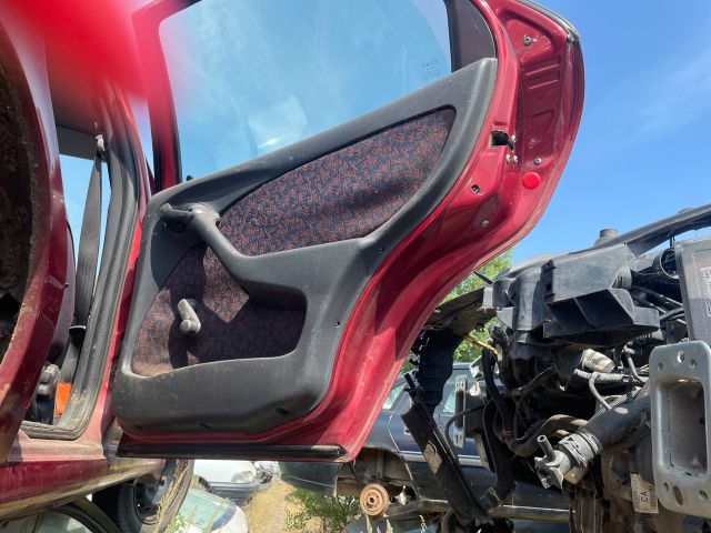 bontott FIAT BRAVA Jobb hátsó Ajtó (Üres lemez)