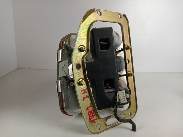 bontott FIAT BRAVA Jobb Hátsó Lámpa