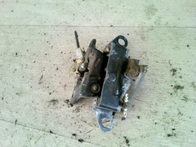 bontott FIAT BRAVA Motorháztető Zárszerkezet