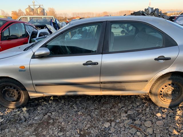 bontott FIAT BRAVA Motorháztető Zárszerkezet