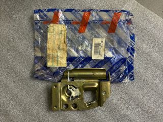 bontott FIAT BRAVA Motorháztető Zárszerkezet