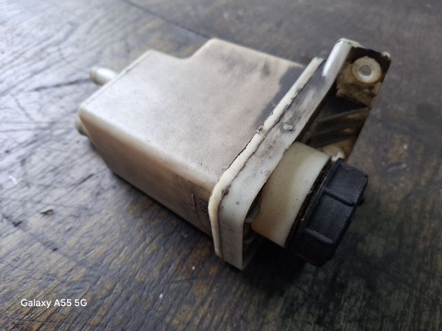 bontott FIAT BRAVA Szervóolaj Tartály