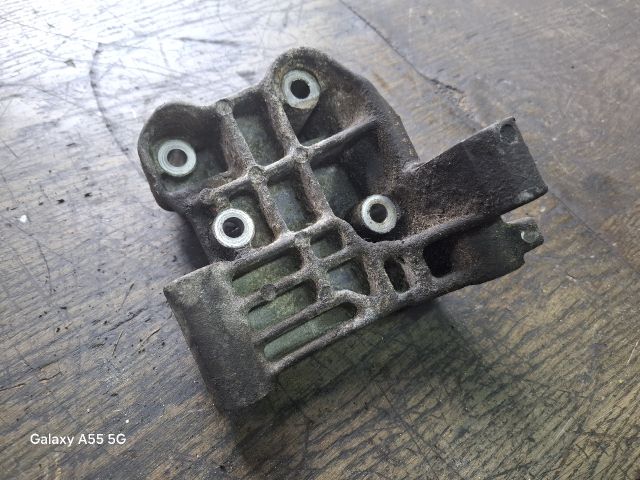 bontott FIAT BRAVA Tartó Bak