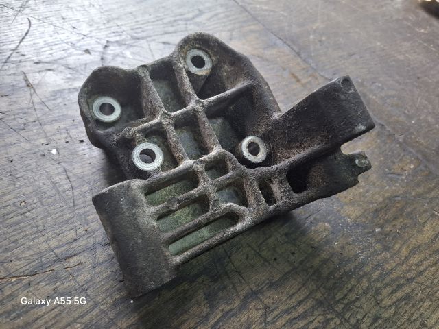 bontott FIAT BRAVA Tartó Bak