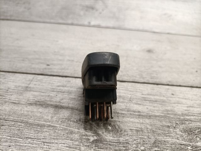 bontott FIAT BRAVA Vészvillogó Kapcsoló