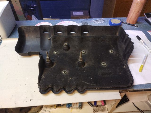 bontott FIAT BRAVO Felső Motorburkolat