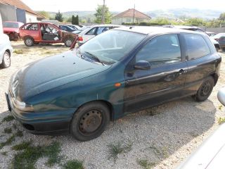 bontott FIAT BRAVO Porlasztó Sor / Híd