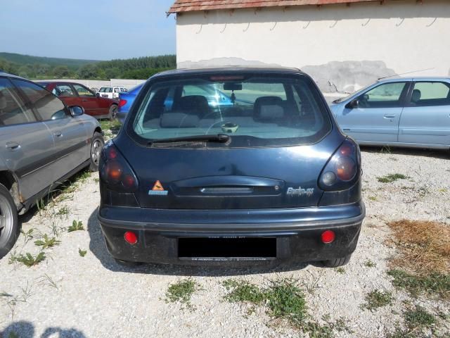 bontott FIAT BRAVO Porlasztó Sor / Híd