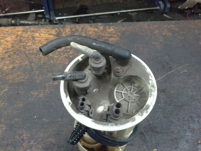 bontott FIAT BRAVO Üzemanyag Szivattyú