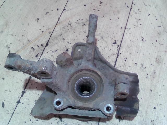 bontott FIAT BRAVO Jobb első Csonkállvány Kerékaggyal