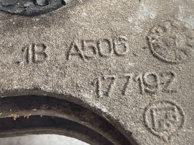 bontott FIAT BRAVO Motor Tartó Bak (Pozíciófüggetlen)