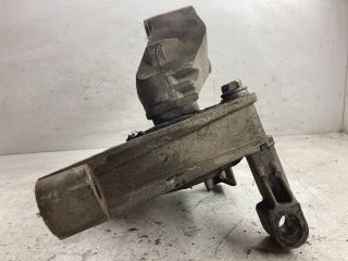 bontott FIAT BRAVO Motor Tartó Bak (Pozíciófüggetlen)