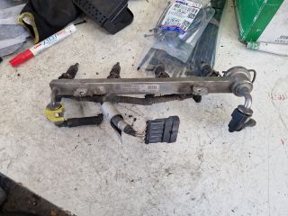 bontott FIAT BRAVO Porlasztó Sor / Híd