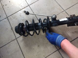 bontott FIAT BRAVO Bal első Gólyaláb (Lengécsillapító, Rugó)