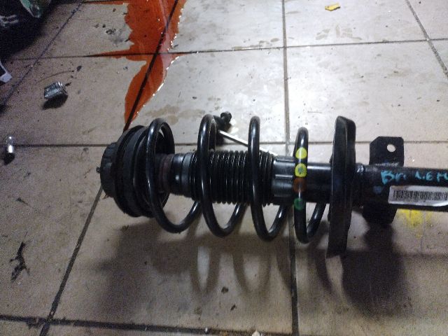 bontott FIAT BRAVO Bal első Gólyaláb (Lengécsillapító, Rugó)