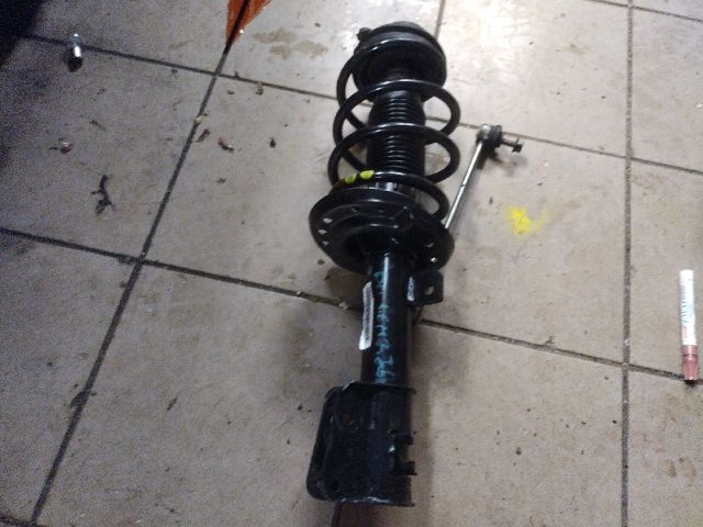 bontott FIAT BRAVO Bal első Gólyaláb (Lengécsillapító, Rugó)