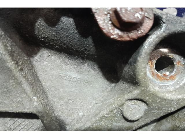 bontott FIAT BRAVO Generátor Tartó Bak