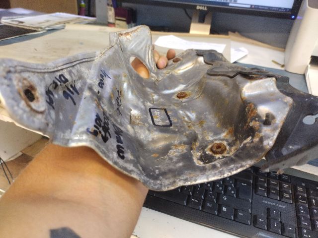 bontott FIAT BRAVO Katalizátor Hővédő Lemez