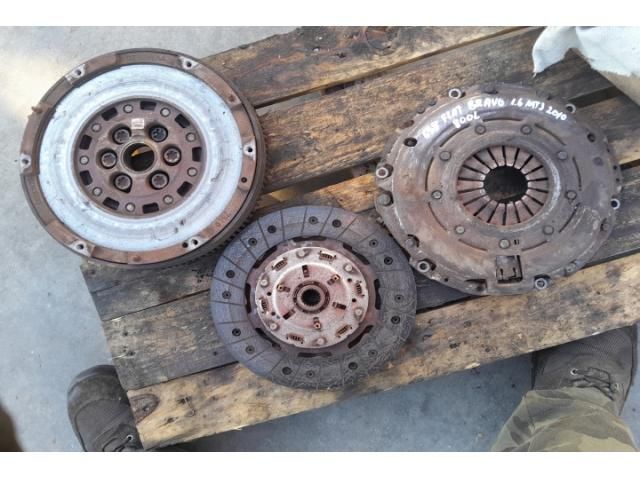 bontott FIAT BRAVO Kuplung Szett (Szerkezet, Tárcsa)