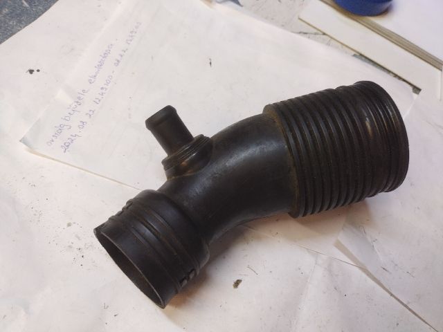 bontott FIAT BRAVO Légbeömlő Cső