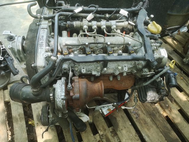 bontott FIAT BRAVO Motor (Fűzött blokk hengerfejjel)