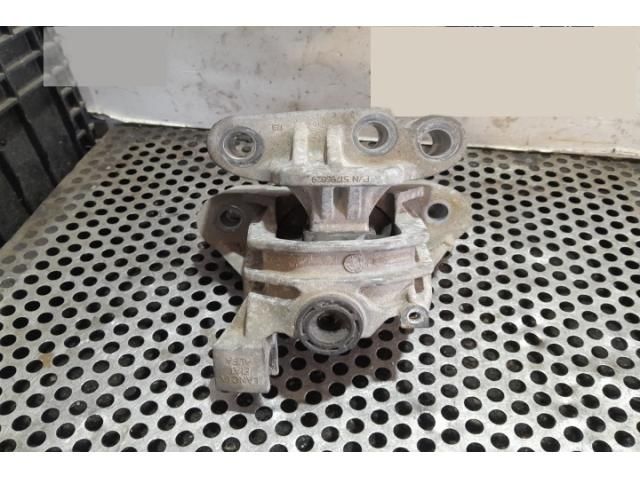 bontott FIAT BRAVO Motor Tartó Bak (Pozíciófüggetlen)