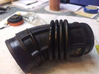 bontott FIAT BRAVO Légbeömlő Cső