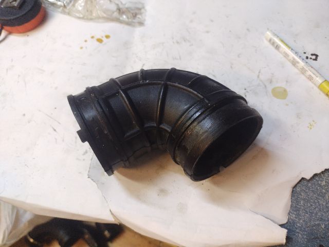 bontott FIAT BRAVO Légbeömlő Cső