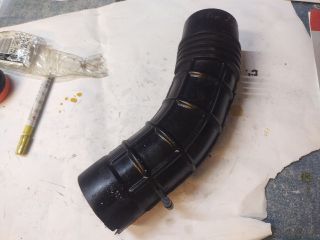 bontott FIAT BRAVO Légbeömlő Cső