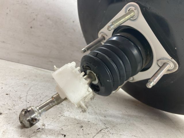 bontott FIAT BRAVO Fékrásegítő