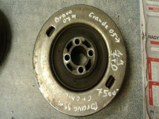 bontott FIAT BRAVO Főtengely Szíjtárcsa
