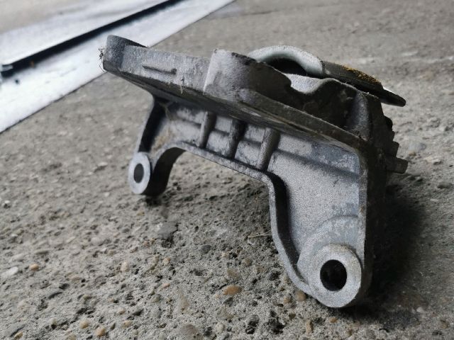 bontott FIAT BRAVO Váltó Tartó Bak (Pozíciófüggetlen)